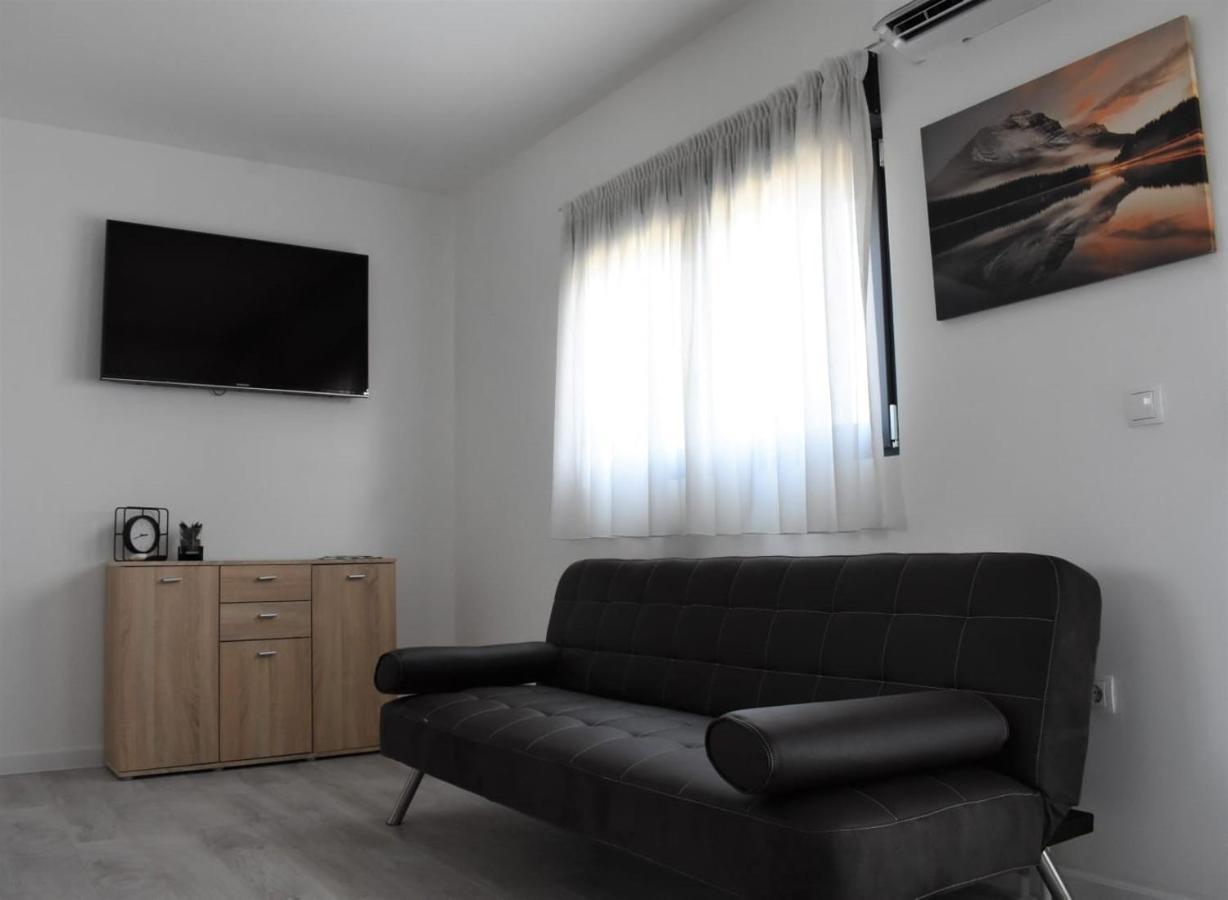 Filipovic Rent A Car & Apartments Selnica Scitarjevska Kültér fotó