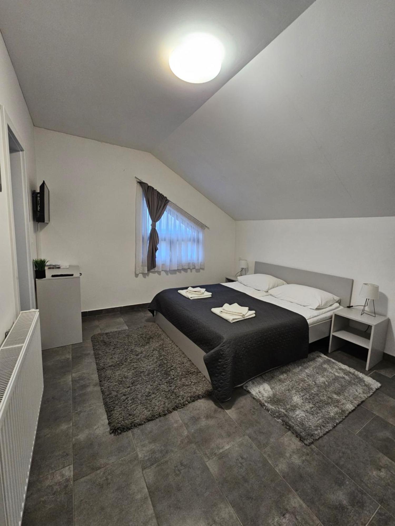Filipovic Rent A Car & Apartments Selnica Scitarjevska Kültér fotó