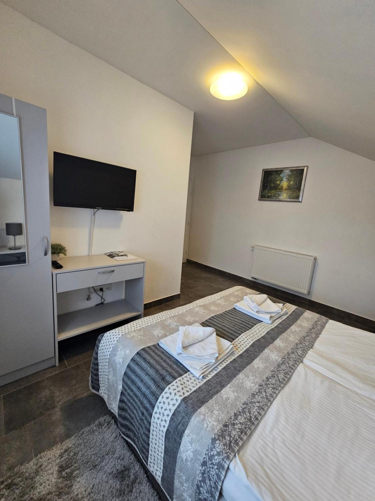 Filipovic Rent A Car & Apartments Selnica Scitarjevska Kültér fotó